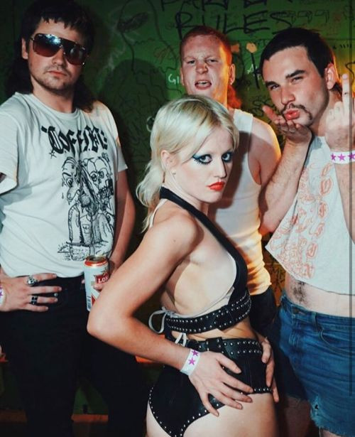 Amyl and The Sniffers 4x (Discography 2021) (Rock 'n'Roll, Punk) (flac)