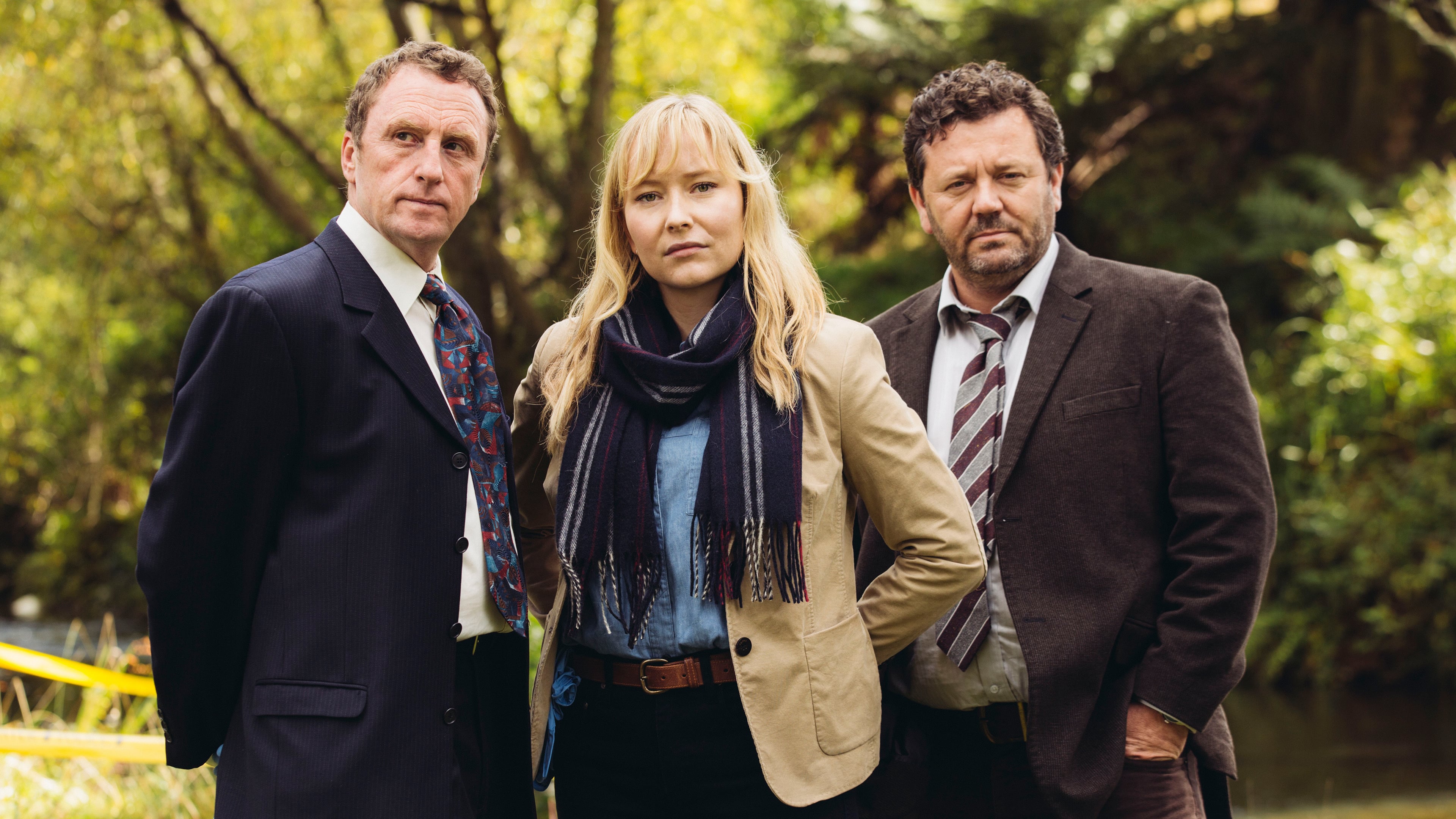 Ondertitel voor The Brokenwood Mysteries - S08E03 - Spark to a Flame.nl